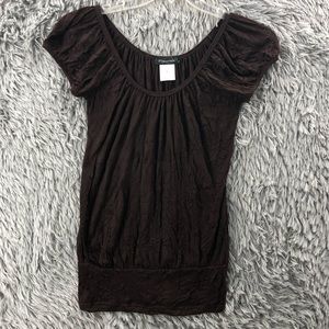 Fleurish Blouse Womens Medium Brown Crinkle Cut Cap Sleeves Fitted Waist Top